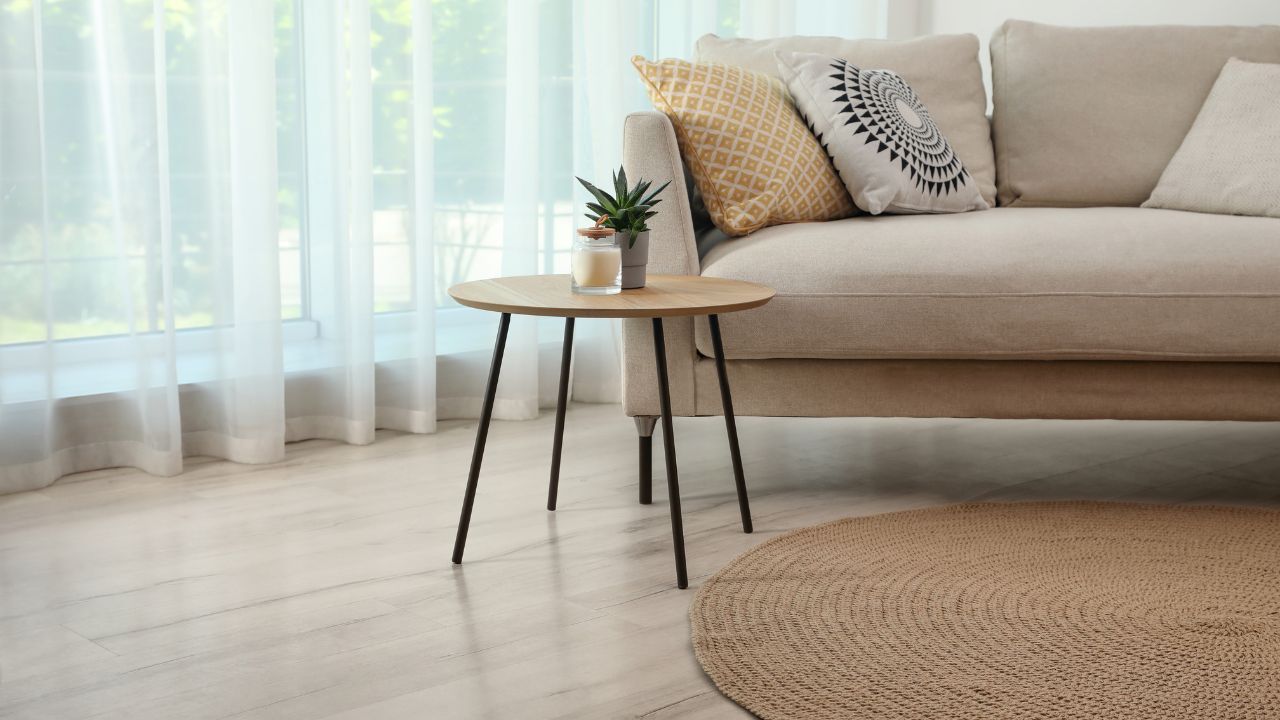 What Size Rug For A 60 Inch Round Table? (Guide)