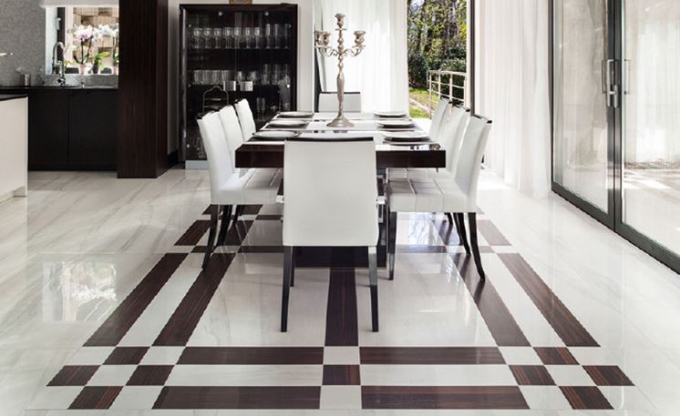 Plush Flooring un dinning table